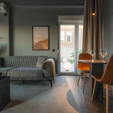 Etern Apart Hotel Пристина Екстериор снимка