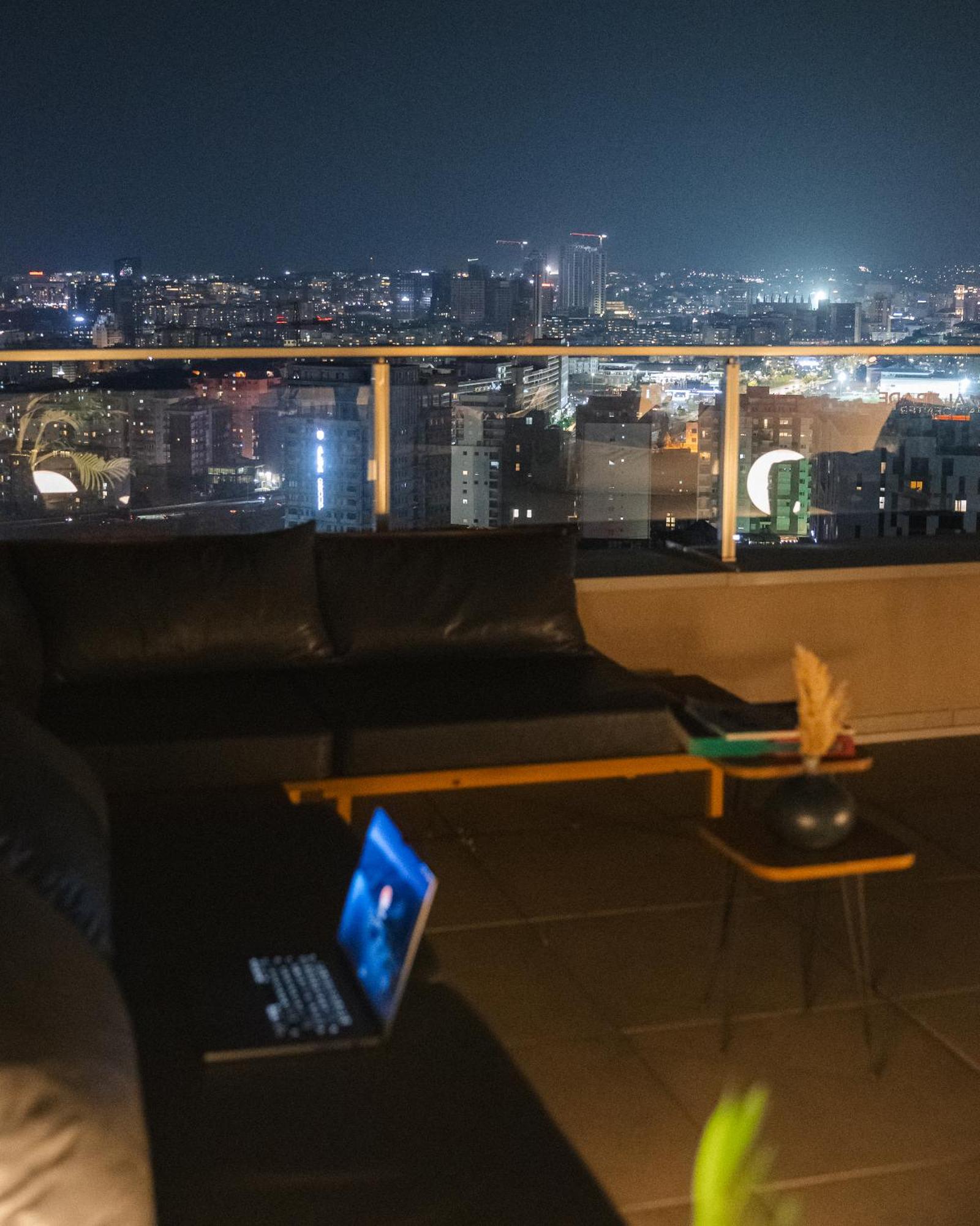 Etern Apart Hotel Пристина Екстериор снимка
