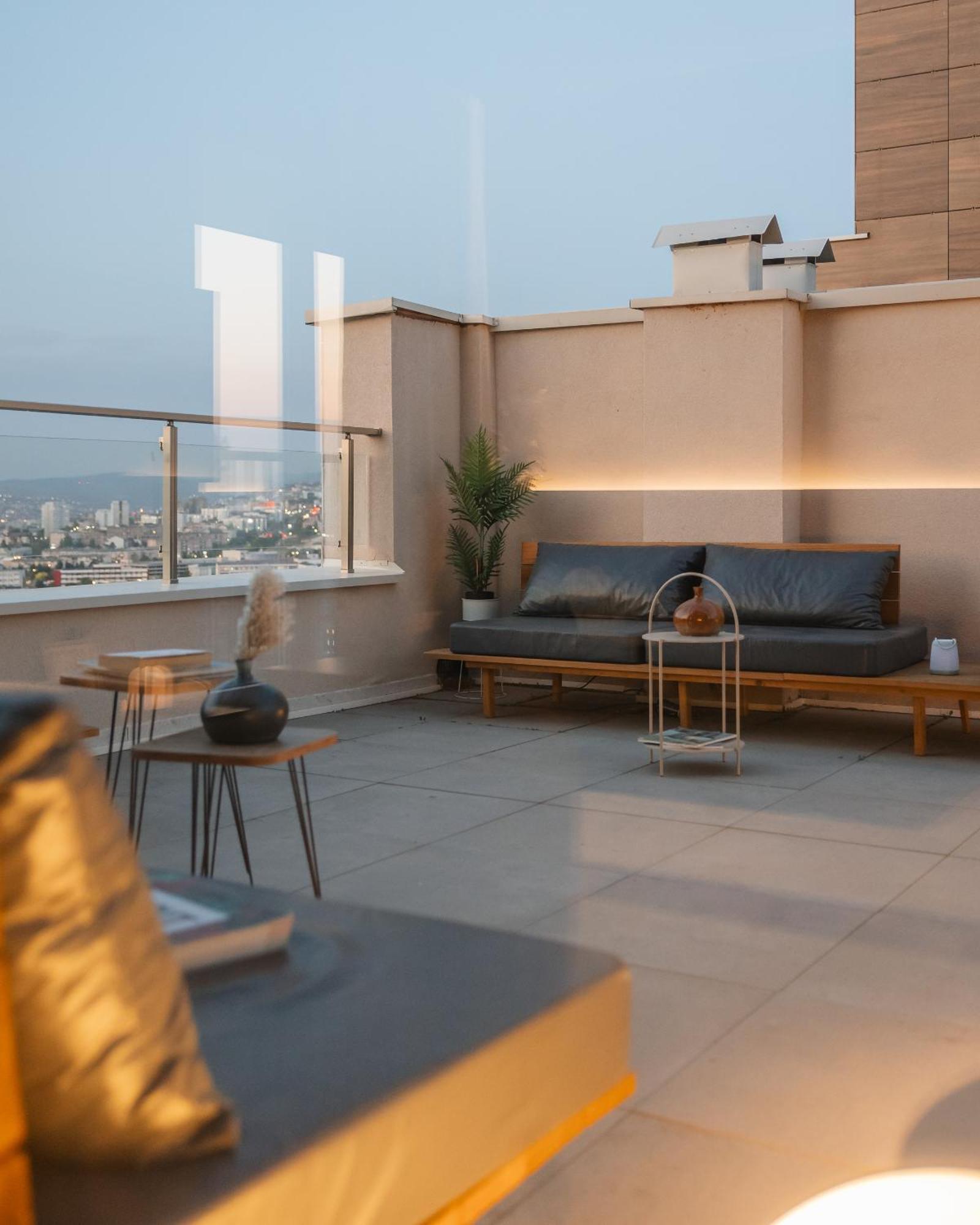 Etern Apart Hotel Пристина Екстериор снимка