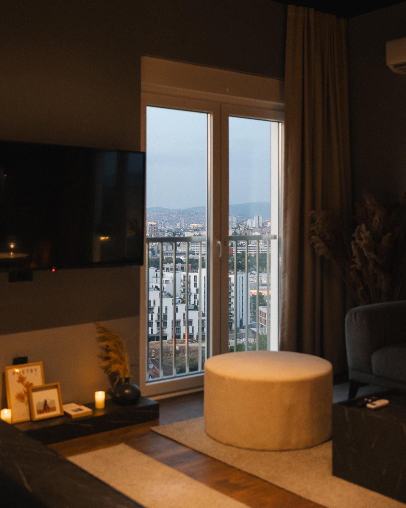 Etern Apart Hotel Пристина Екстериор снимка