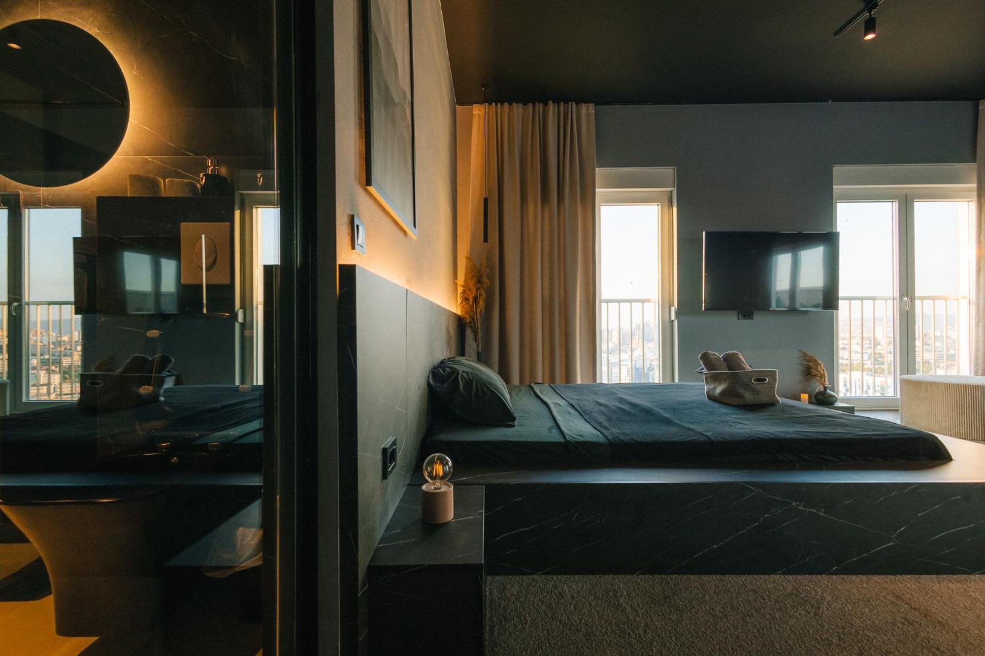 Etern Apart Hotel Пристина Екстериор снимка