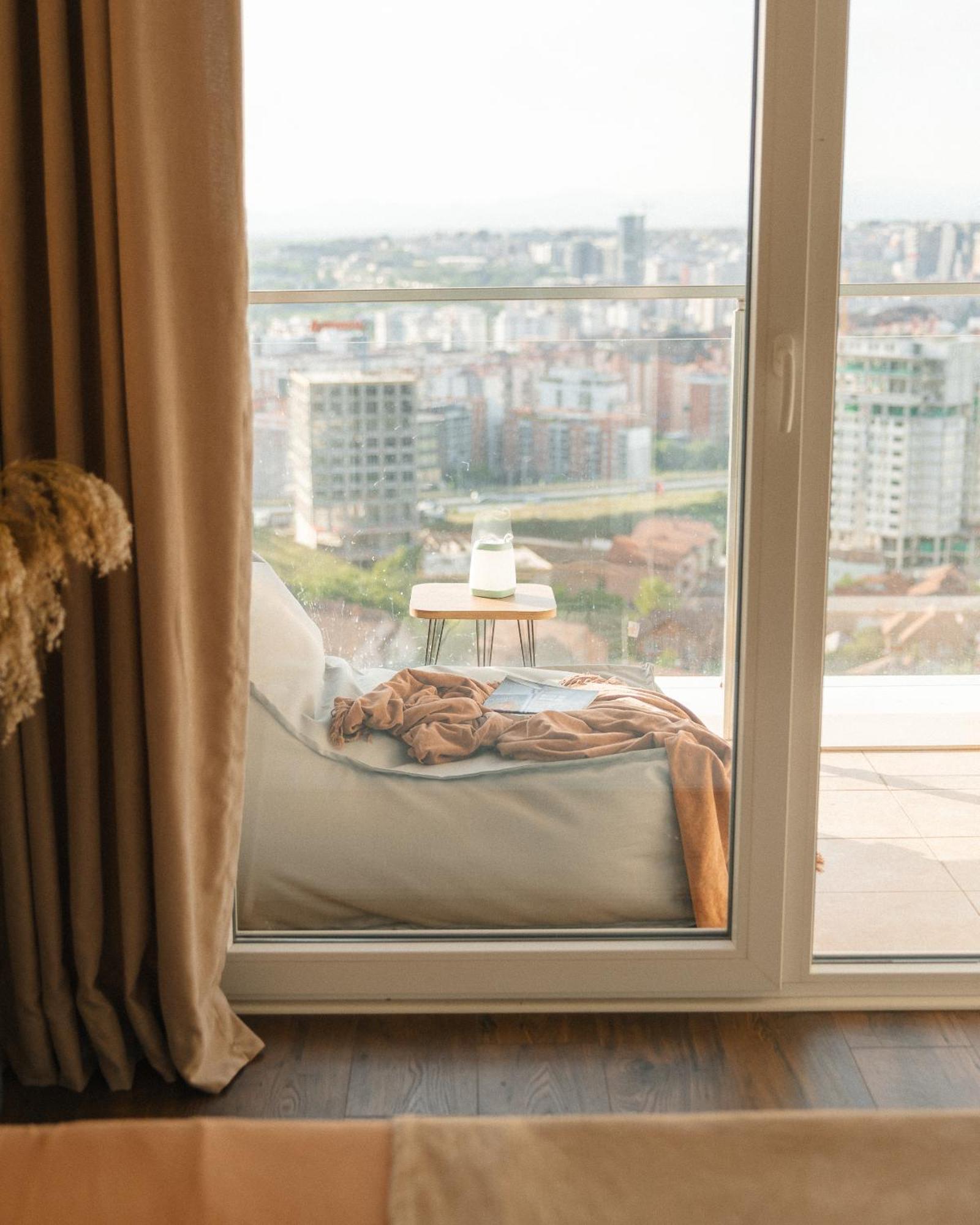 Etern Apart Hotel Пристина Екстериор снимка